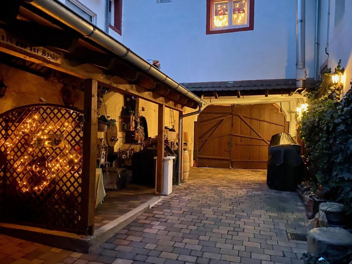 Phönix aus der Asche Rhodt unter Rietburg Exterior foto